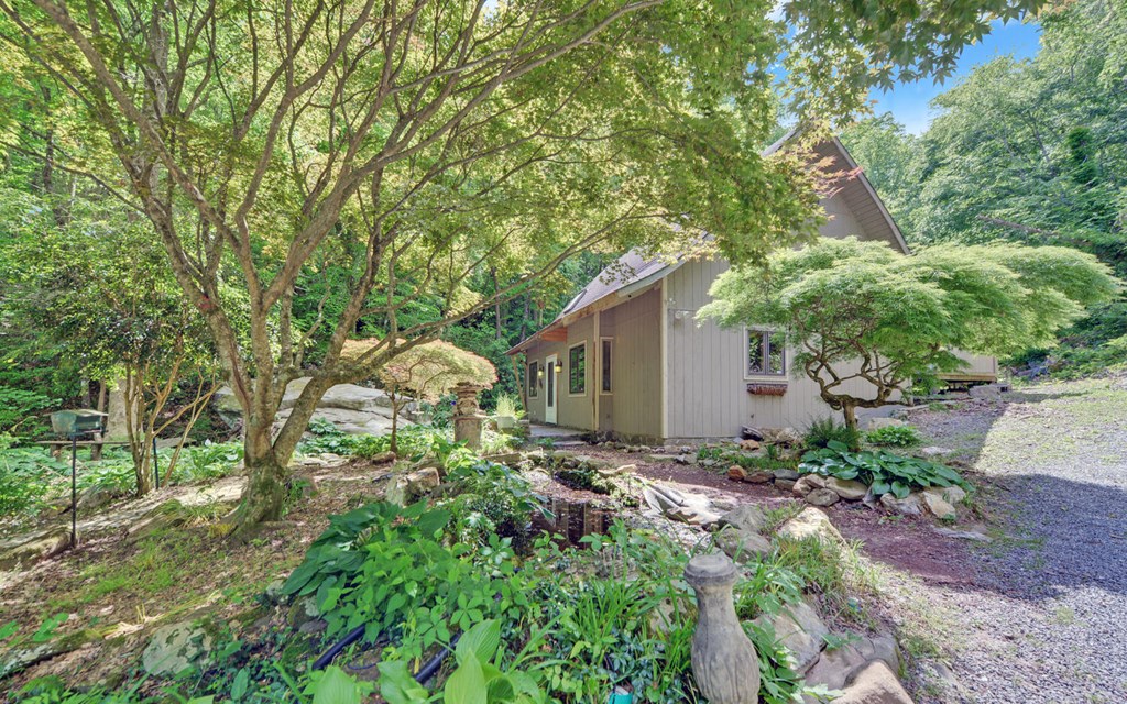 554 Oxford Drive Property Photo 26