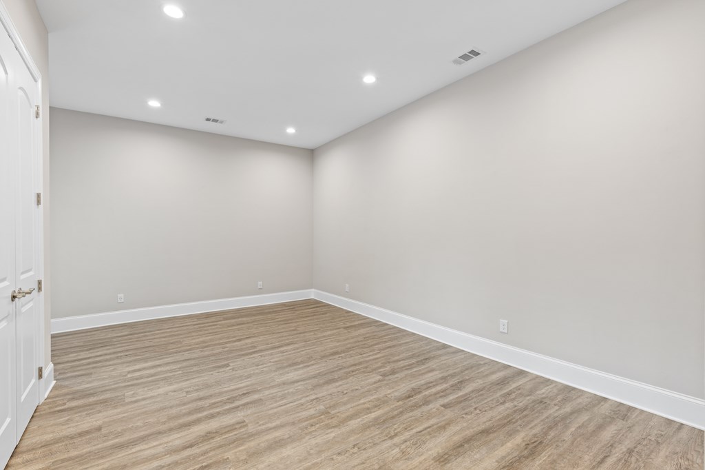 112 Big Knoll Drive Property Photo 34
