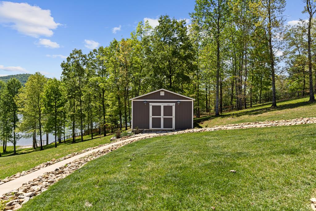 112 Big Knoll Drive Property Photo 49
