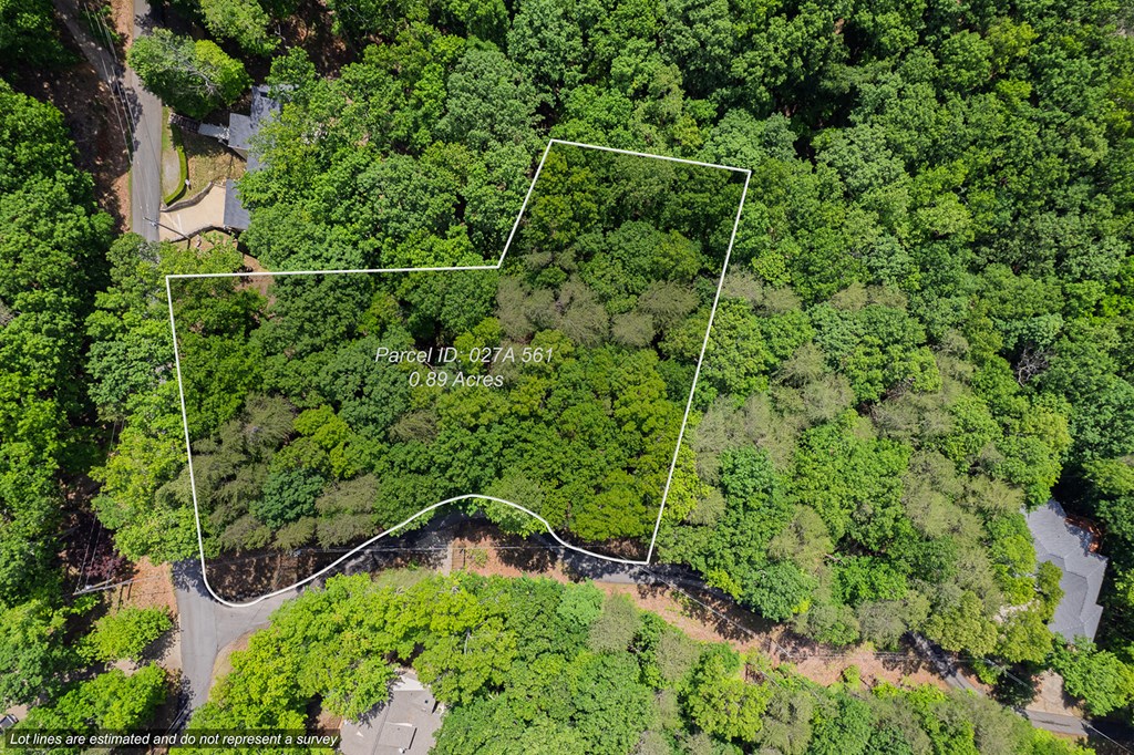 9806 Fairway Drive Property Photo 2
