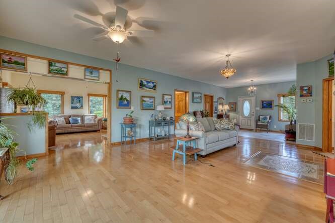 275 Everetts View Property Photo 20