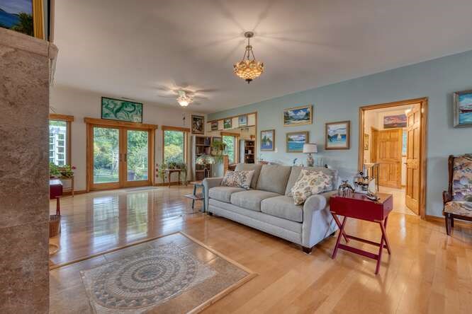 275 Everetts View Property Photo 23