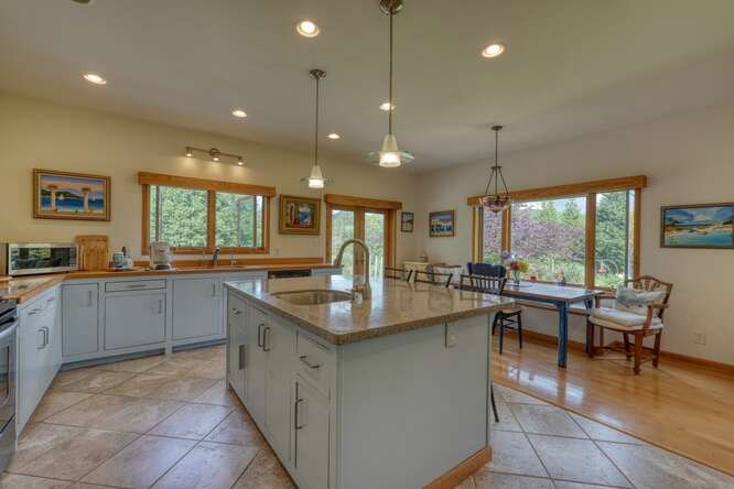 275 Everetts View Property Photo 28