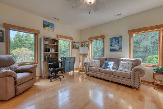 275 Everetts View Property Photo 40