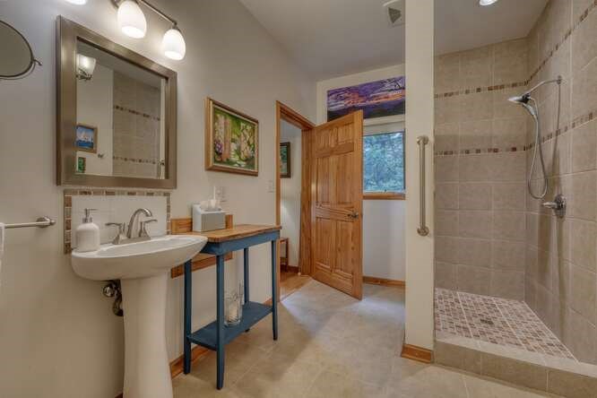 275 Everetts View Property Photo 46