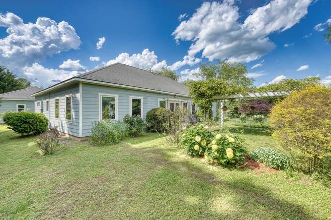 275 Everetts View Property Photo 58