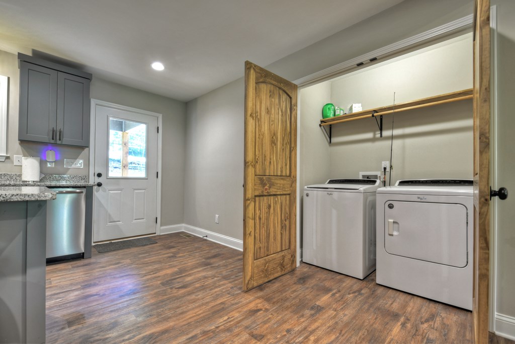 1214 Zenith Trl Property Photo 16