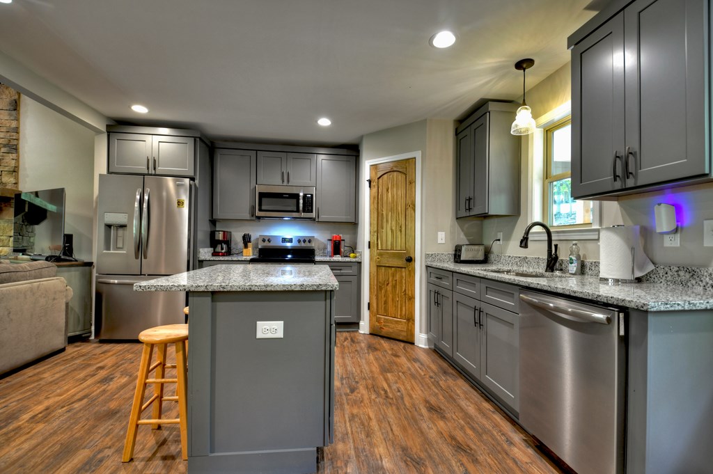 1214 Zenith Trl Property Photo 18