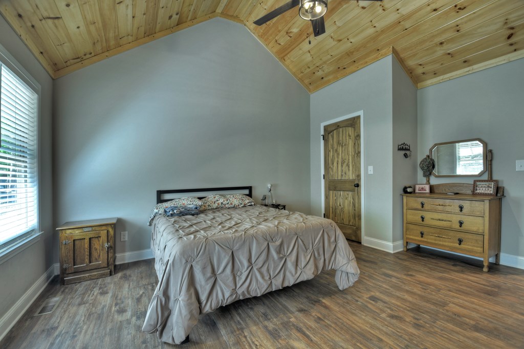 1214 Zenith Trl Property Photo 23
