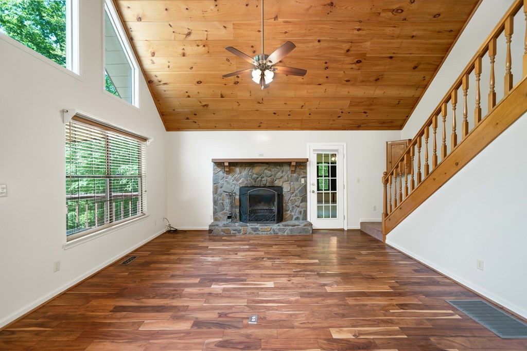 446 Riverwood Road Property Photo 8