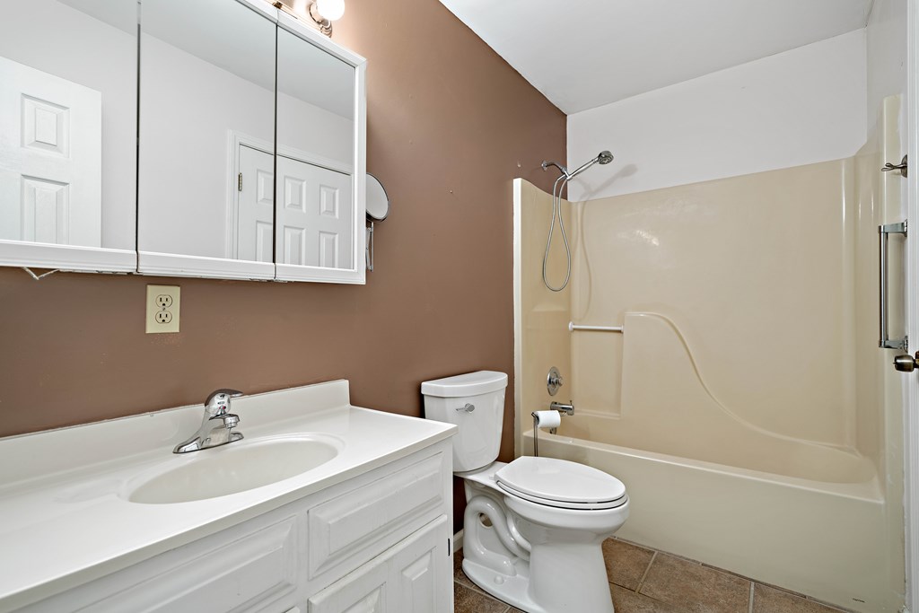 446 Riverwood Road Property Photo 17