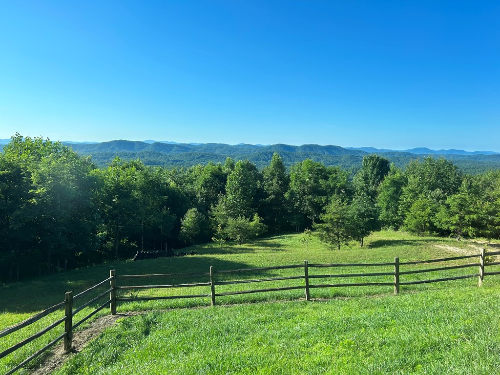 70 Avian Trail Property Photo 3