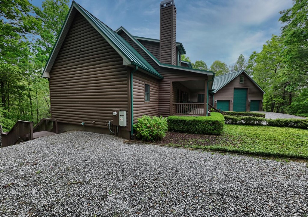 1850 Linda Lane Property Photo 4