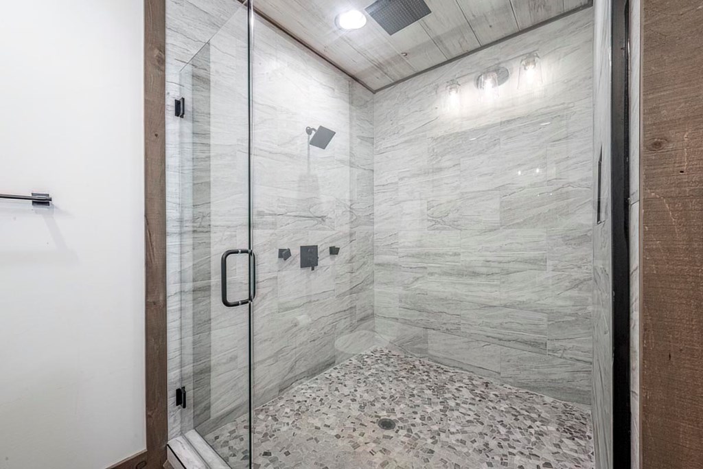 1085 Dills Road Property Photo 22