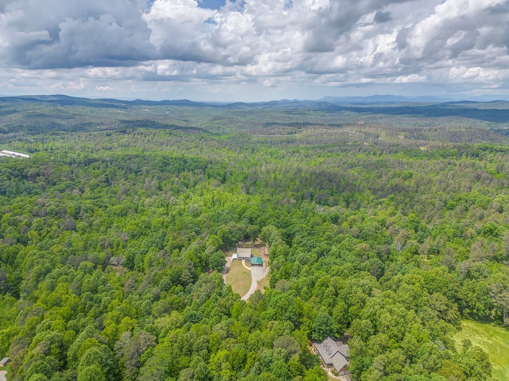 225 Ne Deer Hollow Trail Property Photo 8