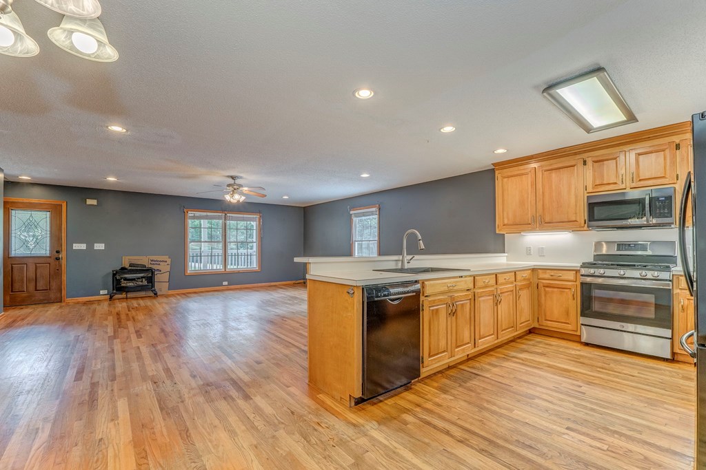 225 Ne Deer Hollow Trail Property Photo 23