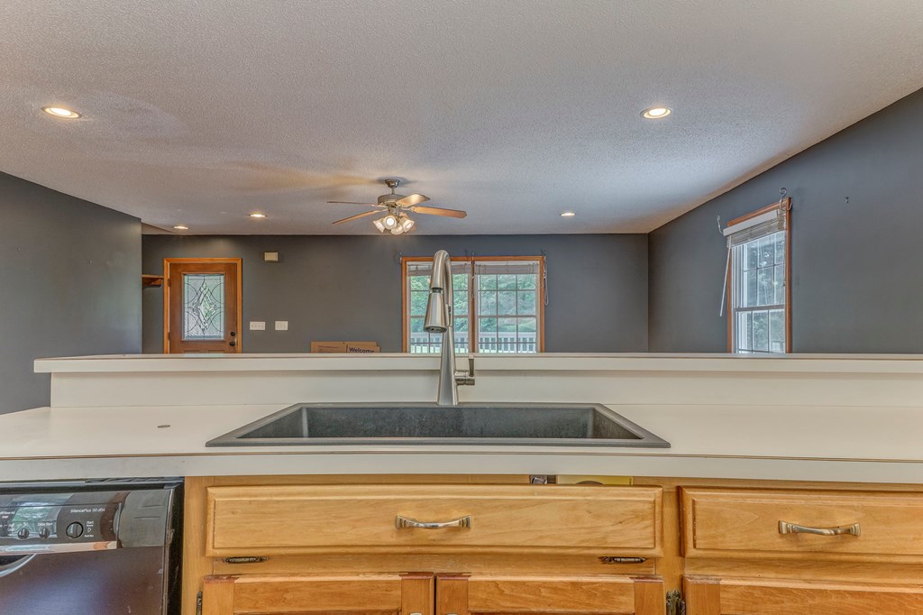 225 Ne Deer Hollow Trail Property Photo 25