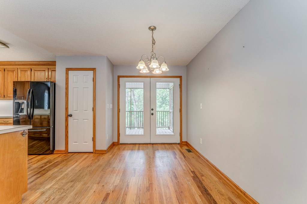 225 Ne Deer Hollow Trail Property Photo 27