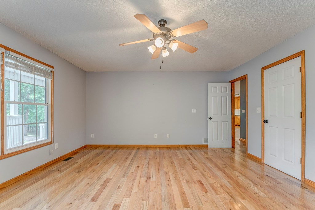 225 Ne Deer Hollow Trail Property Photo 36