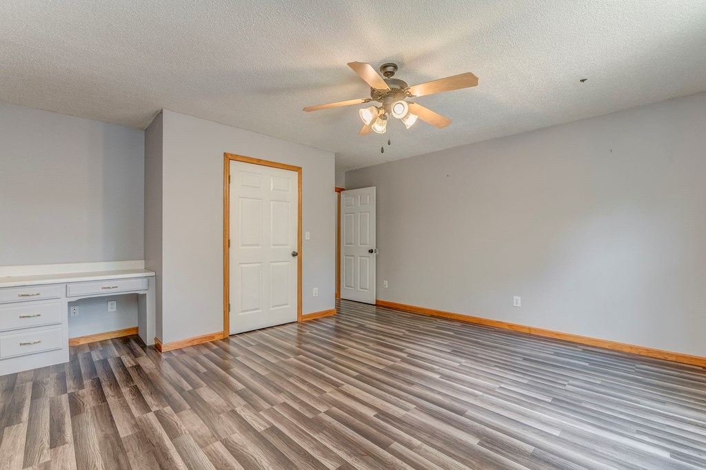 225 Ne Deer Hollow Trail Property Photo 44
