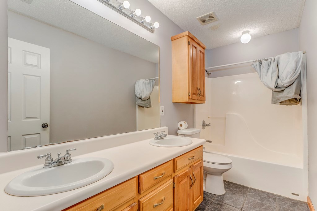 225 Ne Deer Hollow Trail Property Photo 45