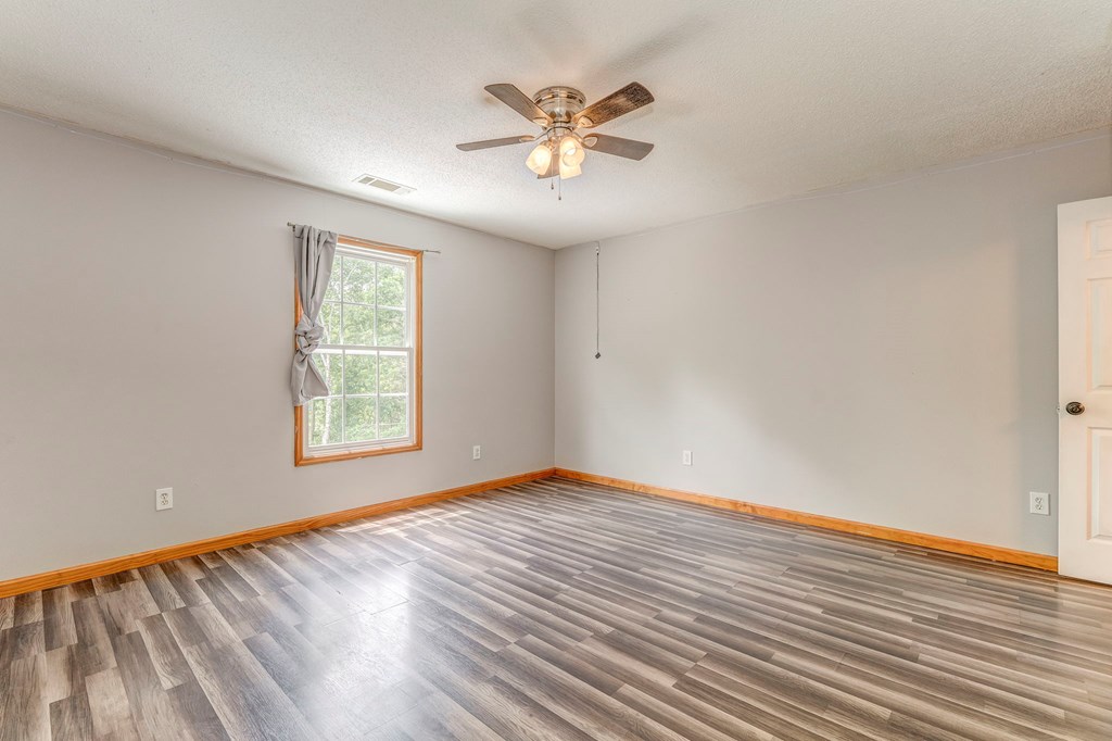 225 Ne Deer Hollow Trail Property Photo 49