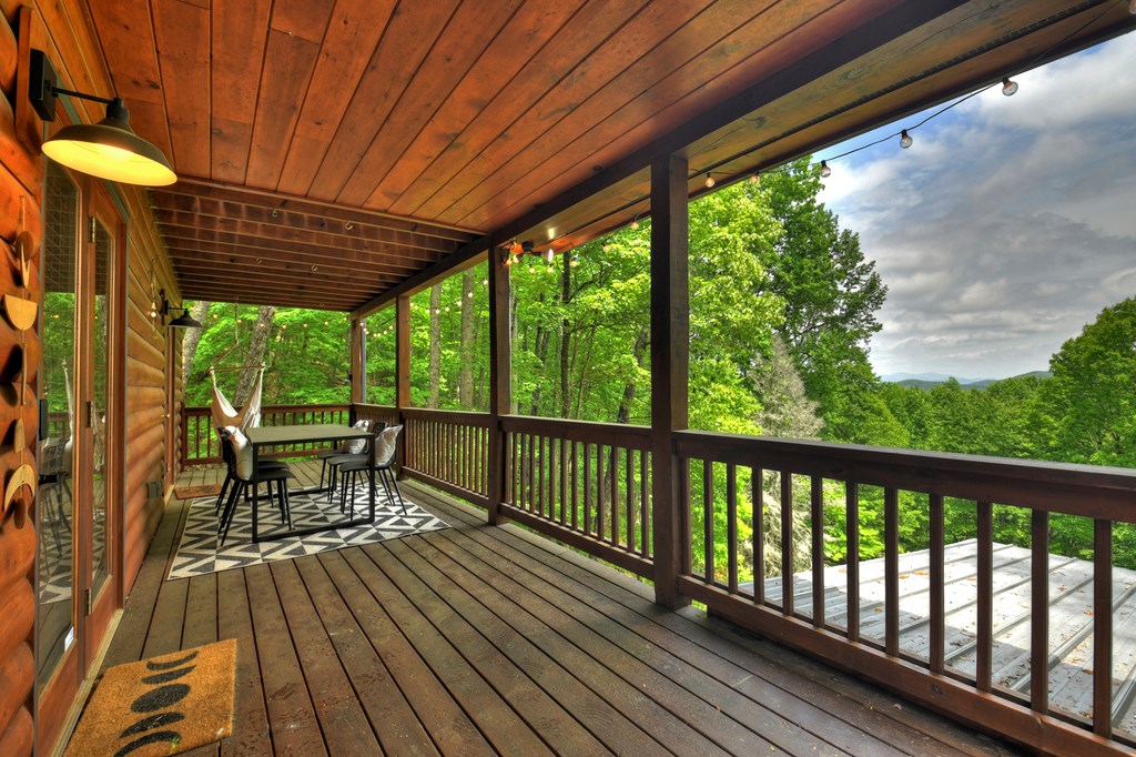 384 Mountain Highlands Court Property Photo 16