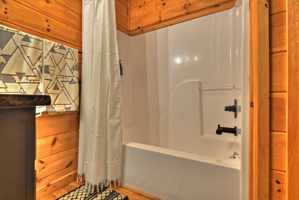 384 Mountain Highlands Court Property Photo 23