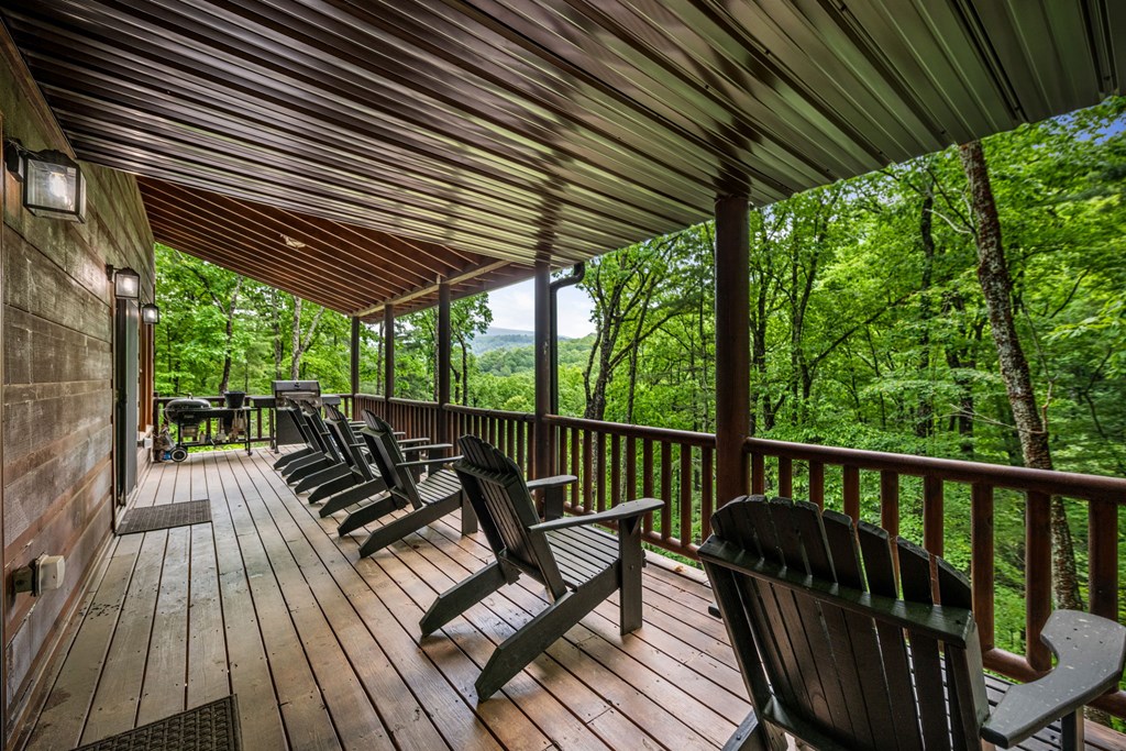 947 Mountain Oak Road Property Photo 10