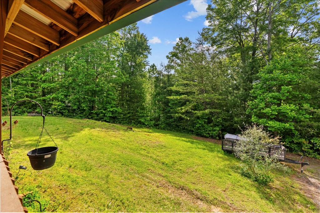 3691 Flagpole Rd Property Photo 9