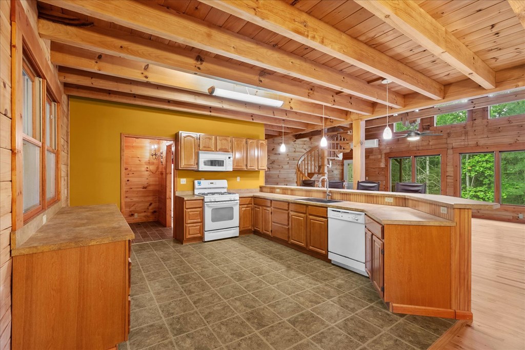 3691 Flagpole Rd Property Photo 11