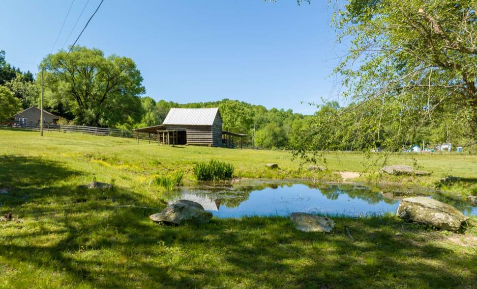 83 Licklog Road Property Photo 4