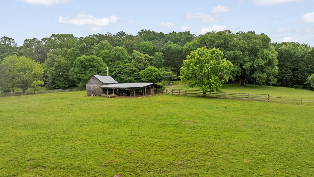 83 Licklog Road Property Photo 8