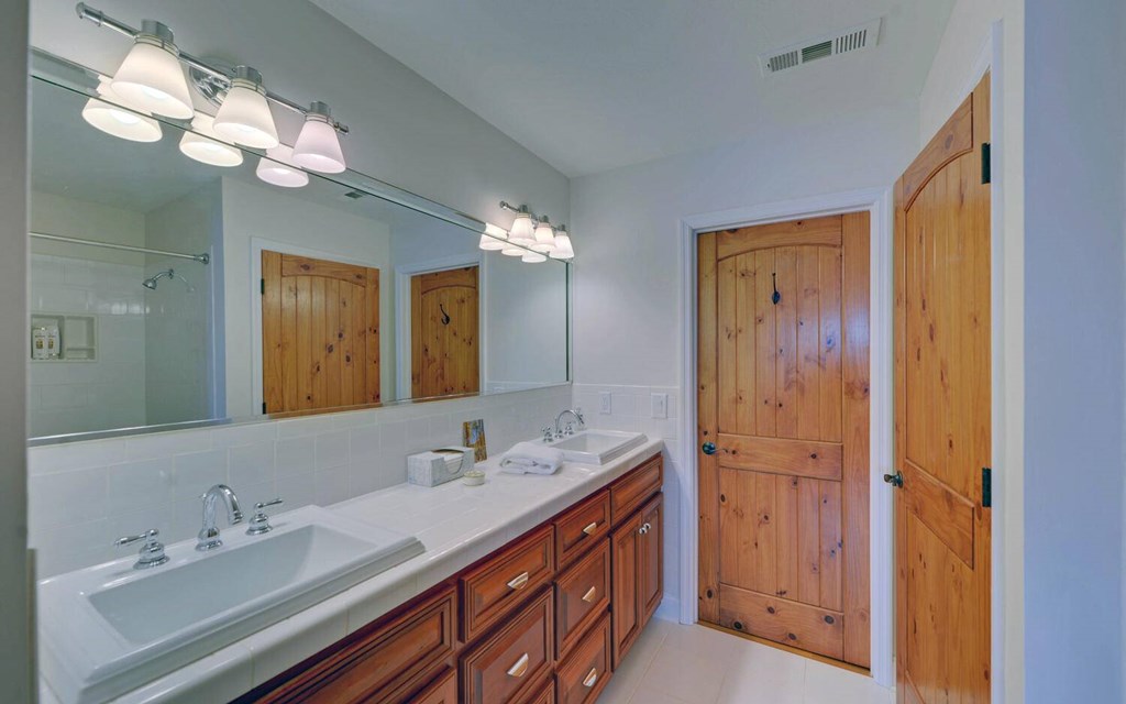 1951 Island View Drive Property Photo 11