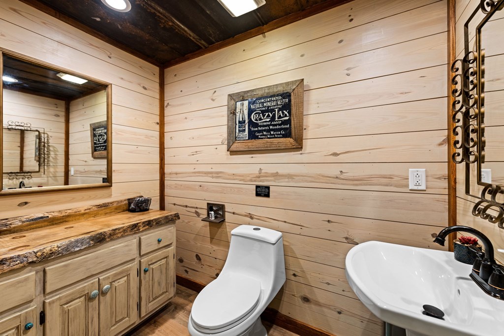 615 Navaho Way Property Photo 46