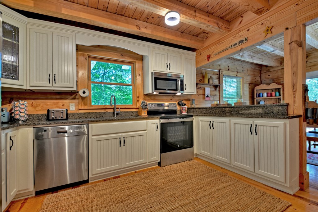 18 Mallard Lane Property Photo 10