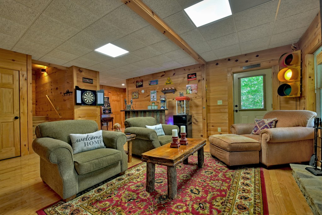 18 Mallard Lane Property Photo 34