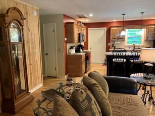 1275 Taylor Road Property Photo 8