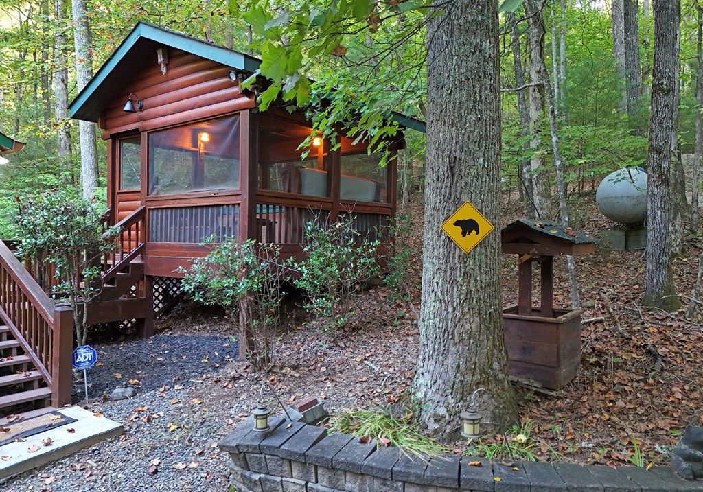 151 Hatchet Trail Property Photo 3