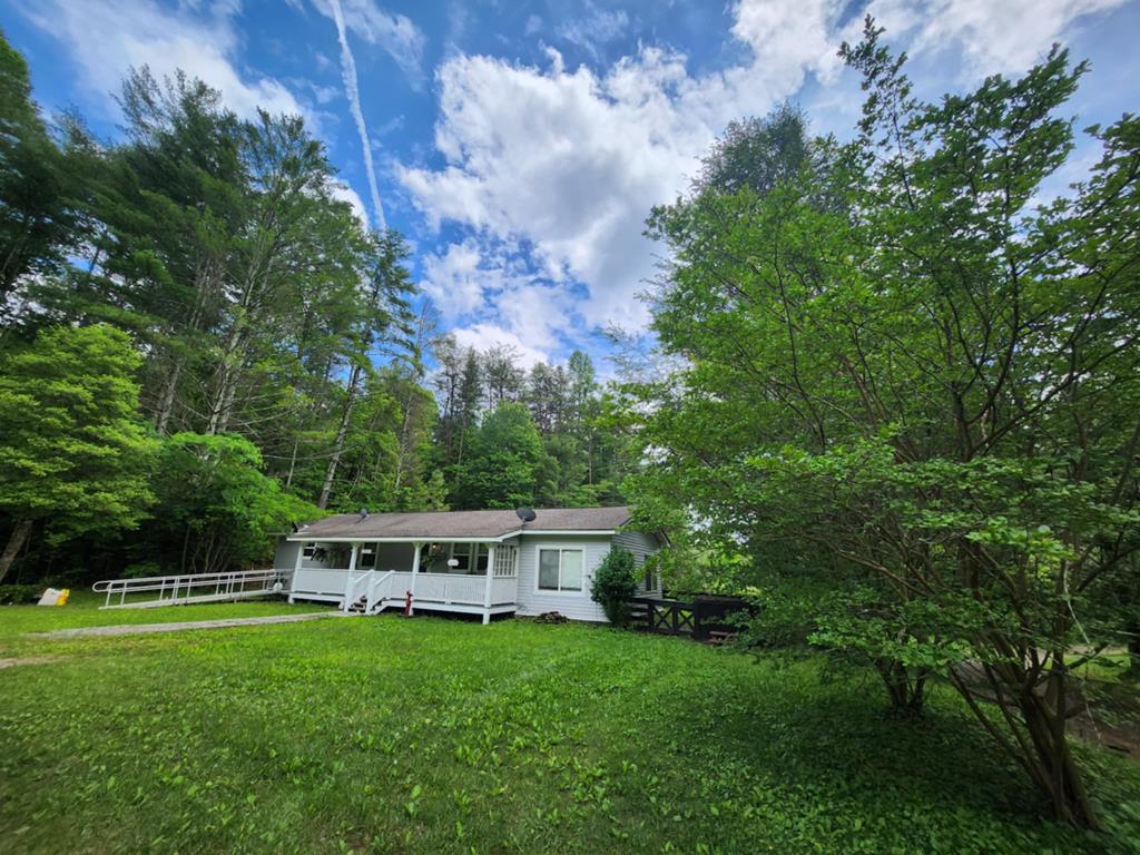 10611 Chatsworth Hwy Property Photo 4
