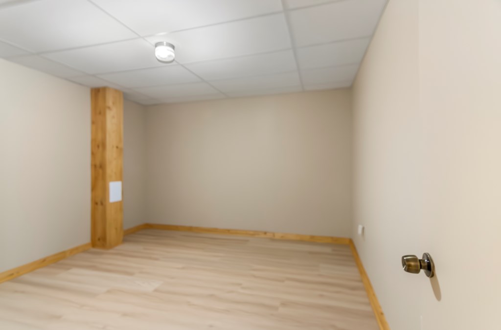 125 Waters Road Property Photo 37