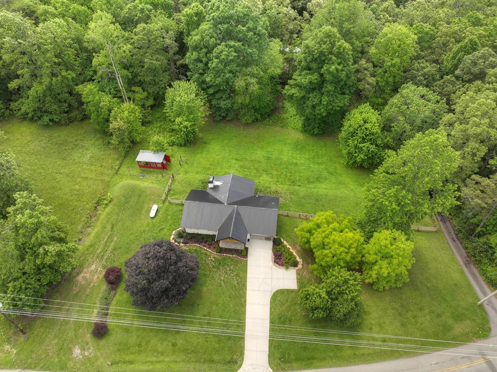 975 Goss Road Property Photo 2