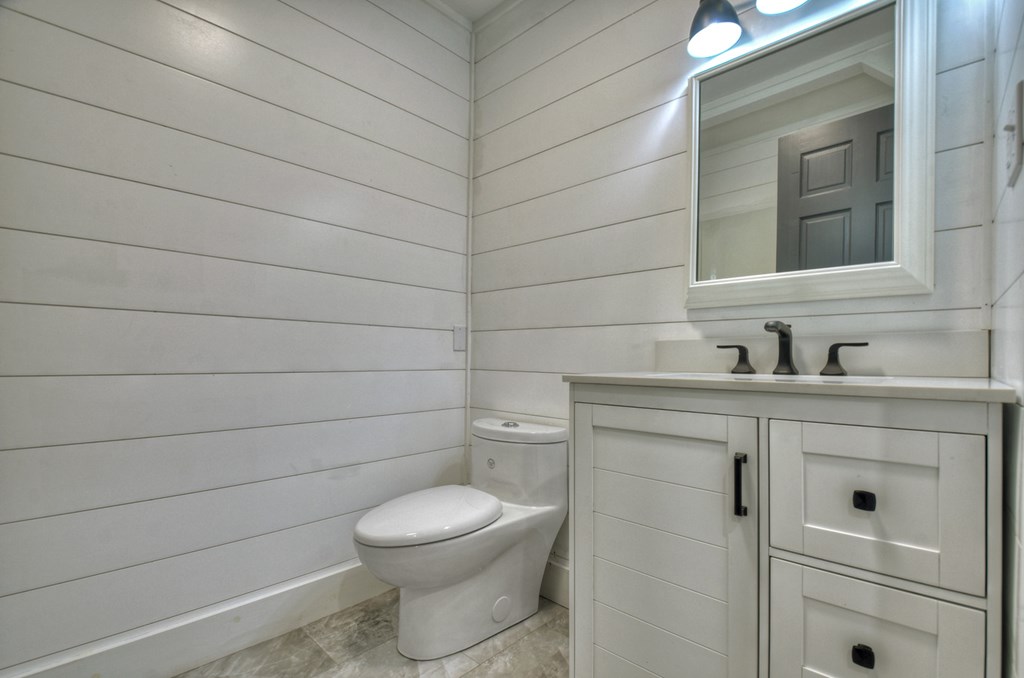 975 Goss Road Property Photo 11