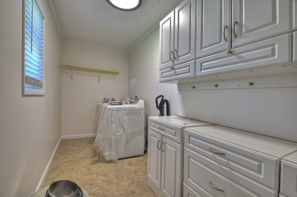 975 Goss Road Property Photo 16