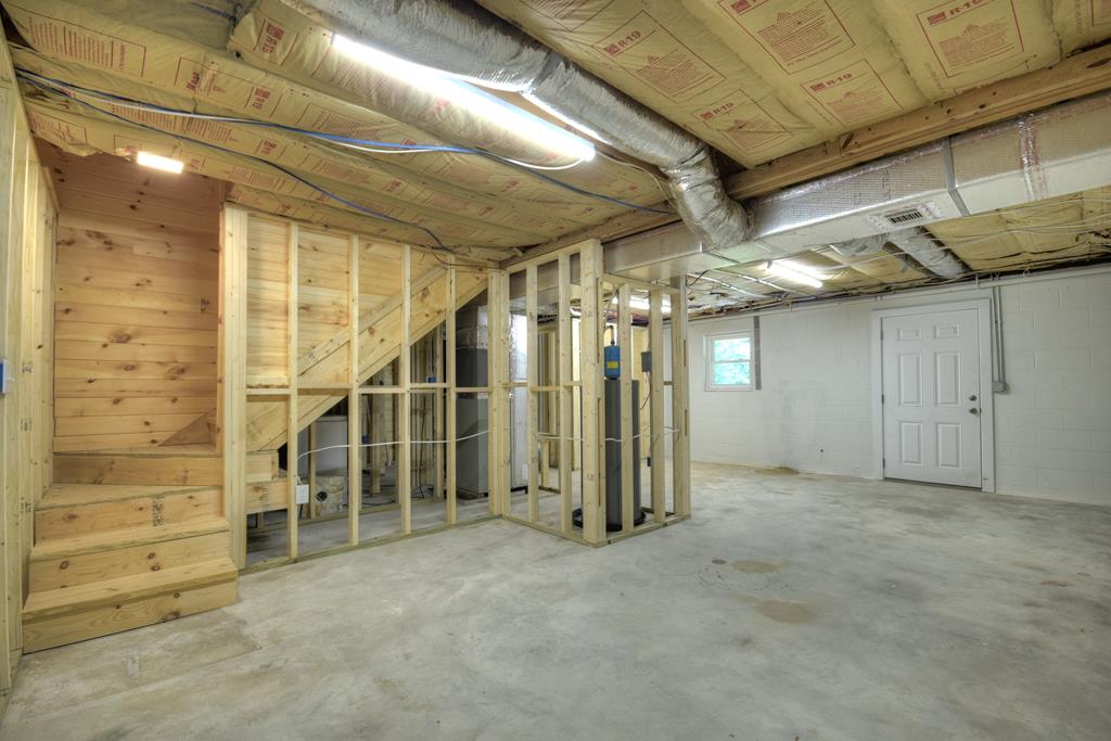 975 Goss Road Property Photo 17
