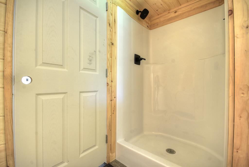 975 Goss Road Property Photo 20