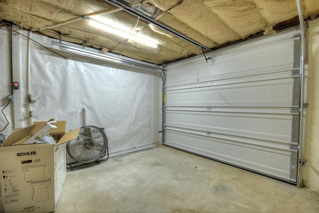 975 Goss Road Property Photo 23