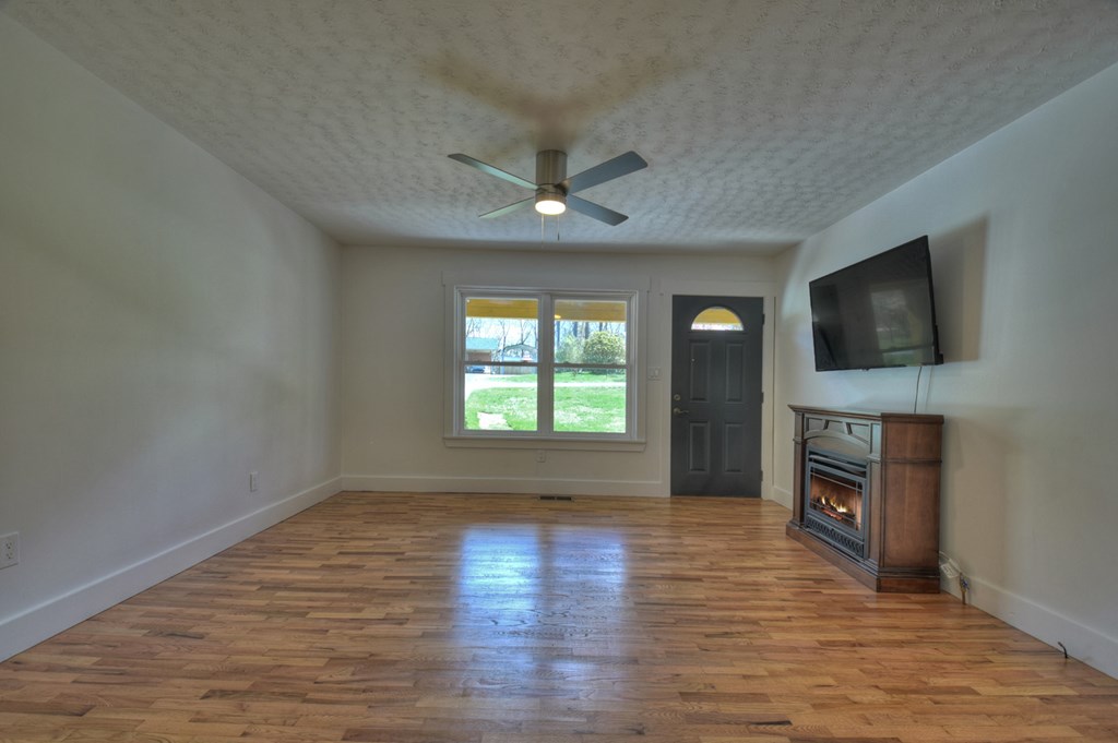 975 Goss Road Property Photo 31