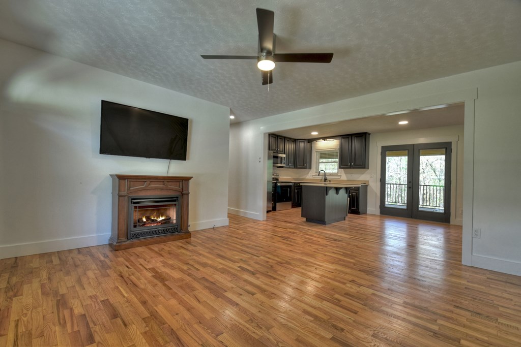 975 Goss Road Property Photo 34