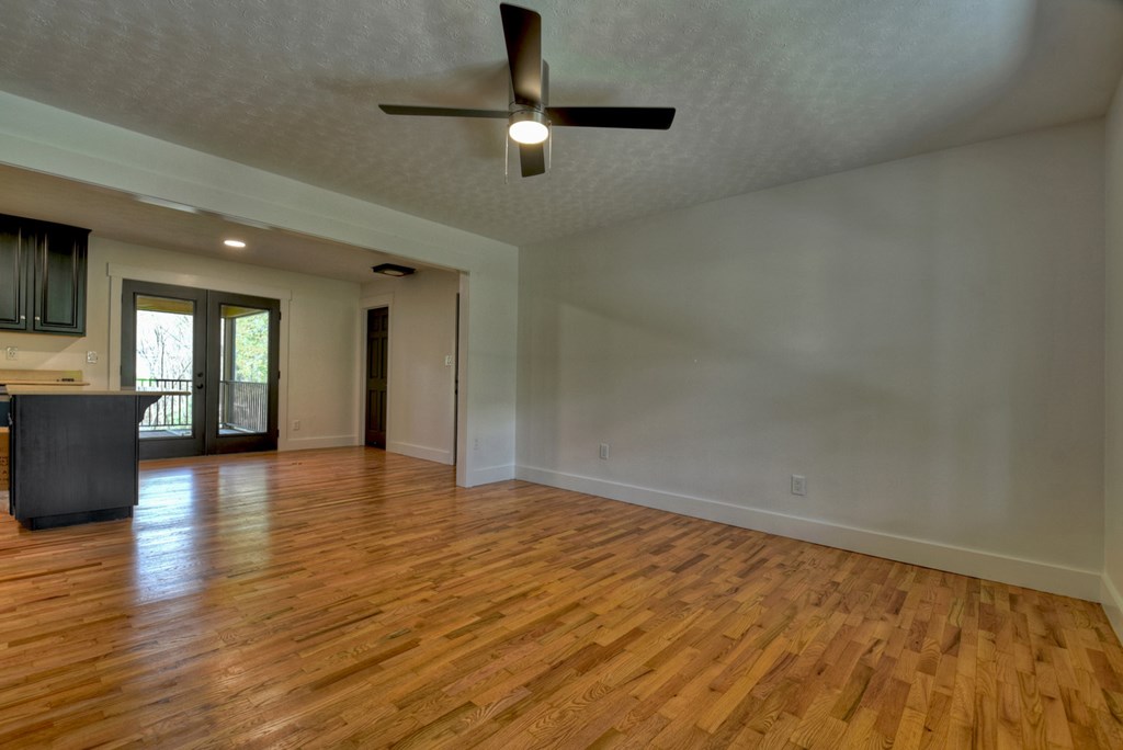 975 Goss Road Property Photo 35